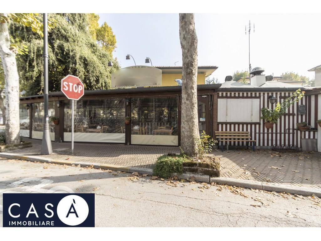 Imóvel comercial de 3 divisões em Cesenatico, Italy N.º 95598