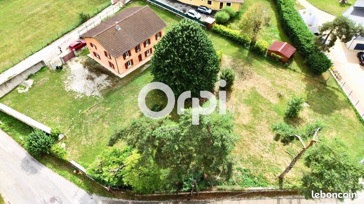 Casa de 5 dormitorios en Isere, France No. 335287