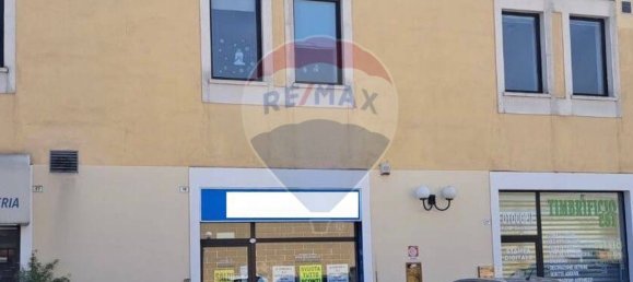Imóvel comercial de 1 divisão em Brescia, Italy N.º 356202 5