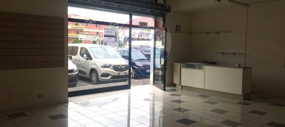 Imóvel comercial de 1 divisão em Brescia, Italy N.º 356202 2