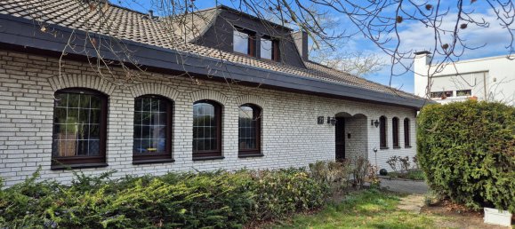 6 rooms Bungalow in Korschenbroich, Germany No. 217790 3