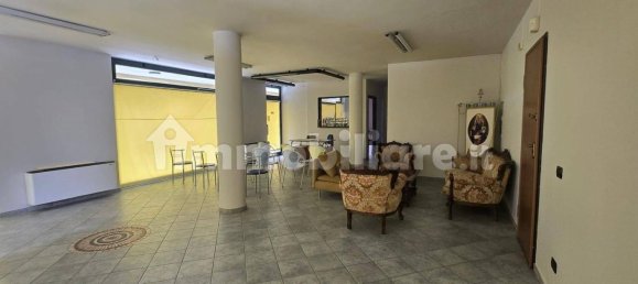 Imóvel comercial de 4 divisões em Grinzane Cavour, Italy N.º 312878 7