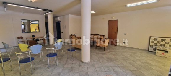 Imóvel comercial de 4 divisões em Grinzane Cavour, Italy N.º 312878 3