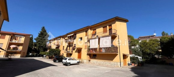 3 bedrooms Apartment in Assisi, Italy No. 280734 2