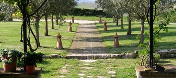 11 bedrooms House in Todi, Italy No. 68 3