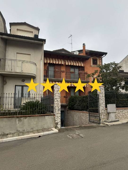 5 bedrooms Apartment in Palazzo San Gervasio, Italy No. 341337