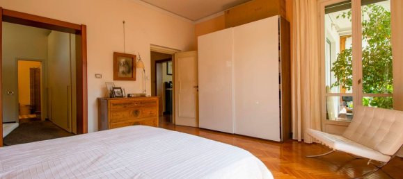 3 bedrooms Apartment in Florence, Italy No. 193284 18