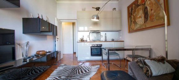 3 bedrooms Apartment in Florence, Italy No. 193284 8