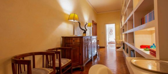 3 bedrooms Apartment in Florence, Italy No. 193284 4