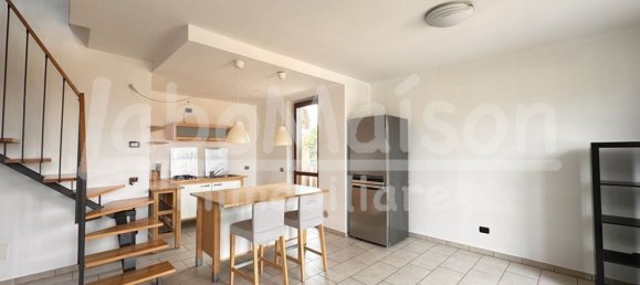 Apartamento de 4 dormitorios en Gavirate, Italy No. 361315 25