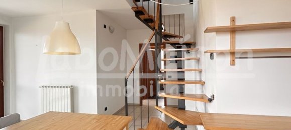 Apartamento de 4 dormitorios en Gavirate, Italy No. 361315 30