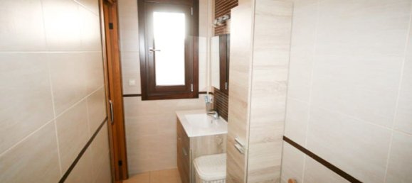 3 Schlafzimmer Wohnung in Coin, Spain, Nr. 184225 9