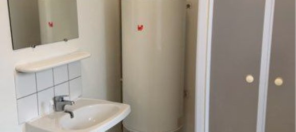 1 bedroom Apartment in Aurillac, France No. 342670 3