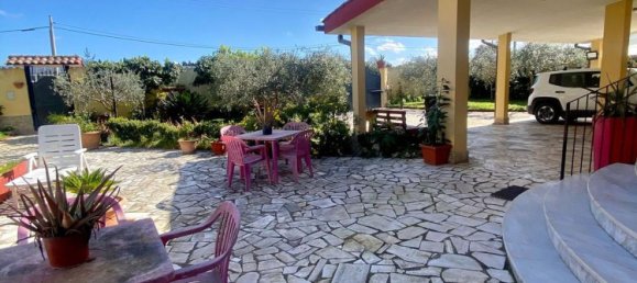 5 غرف نوم فيلا في Aprilia, Italy رقم 347514 3