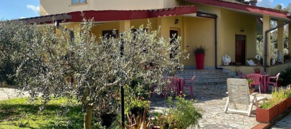 5 غرف نوم فيلا في Aprilia, Italy رقم 347514 2