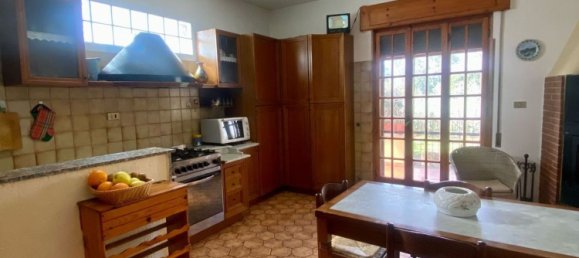 5 غرف نوم فيلا في Aprilia, Italy رقم 347514 20