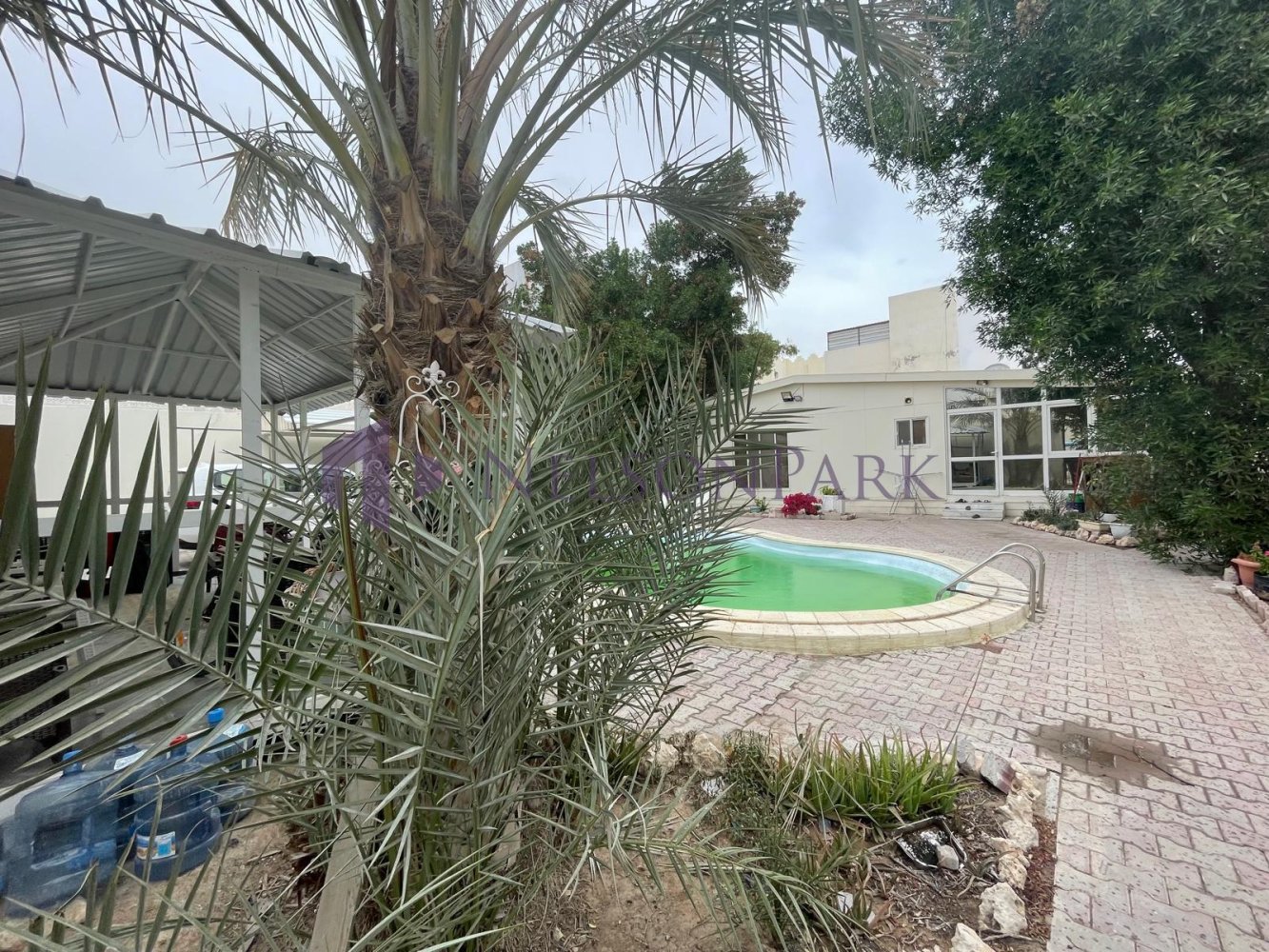 Вилла с 3 спальнями в Доха, Катар № 485