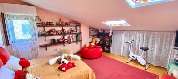 6 rooms Apartment in Pesaro, Italy No. 172427 12