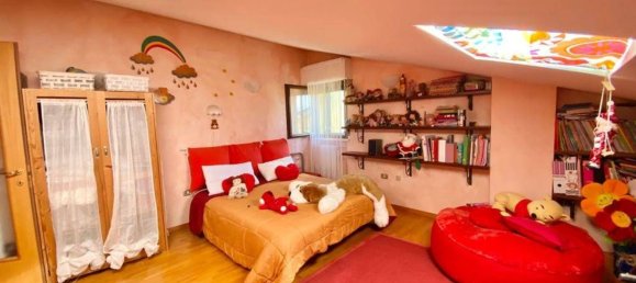 6 rooms Apartment in Pesaro, Italy No. 172427 16