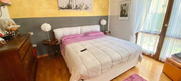 6 rooms Apartment in Pesaro, Italy No. 172427 5