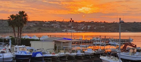 8 Schlafzimmer Doppelhaus in Augusta, Italy, Nr. 359875 12