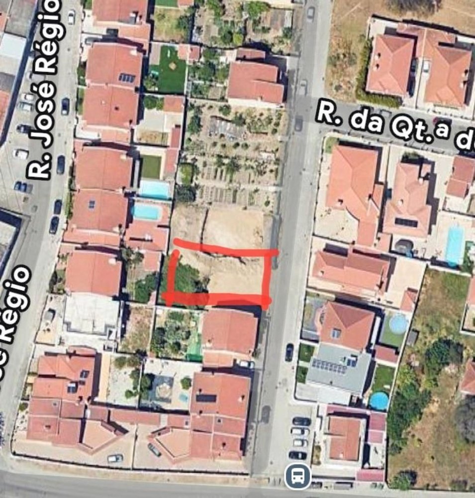  Land in Seixal, Portugal No. 346737