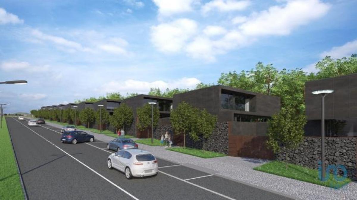 Terreno en Ponta Delgada, Portugal No. 1995