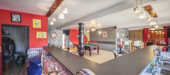 300m² Commercial property in Nimes, France No. 361623 2