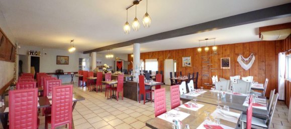 300m² Commercial property in Nimes, France No. 361623 4