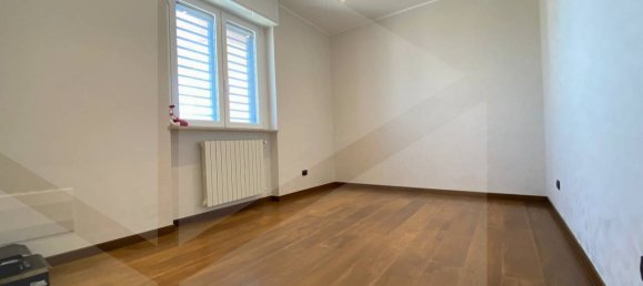 3 rooms Apartment in Bari, Italy No. 23786 43