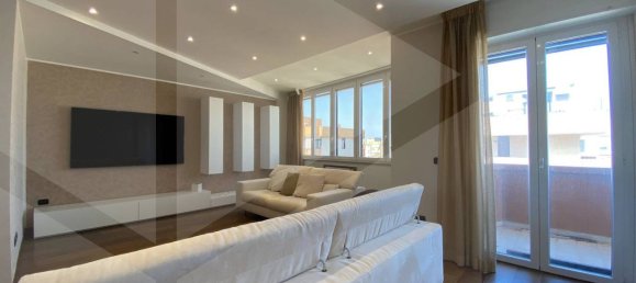 3 rooms Apartment in Bari, Italy No. 23786 18