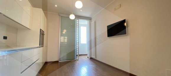 3 rooms Apartment in Bari, Italy No. 23786 28
