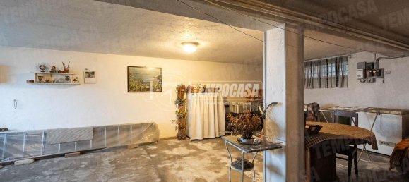 3 rooms House in Lambrugo, Italy No. 110040 26