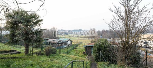 3 rooms House in Lambrugo, Italy No. 110040 22