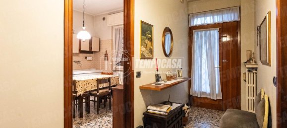 3 rooms House in Lambrugo, Italy No. 110040 14