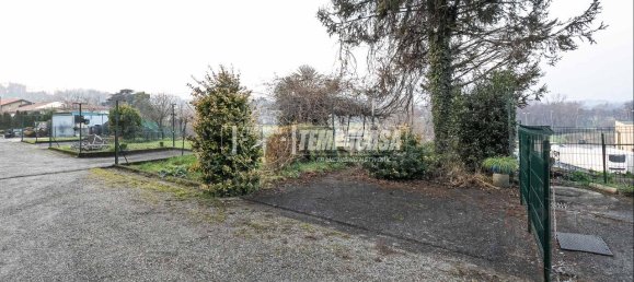 3 rooms House in Lambrugo, Italy No. 110040 23