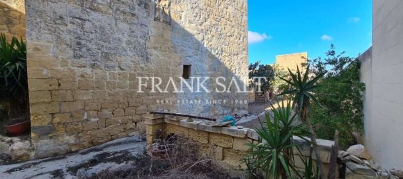 4 Schlafzimmer Stadthaus in Xewkija, Malta, Nr. 638 2