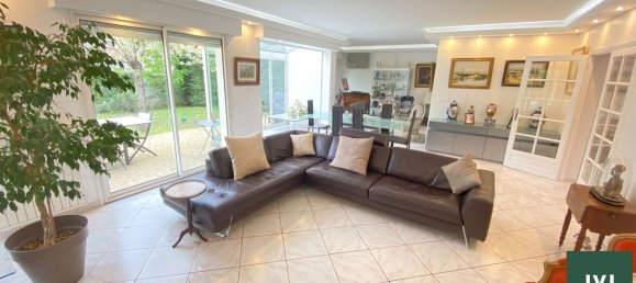 5 غرف نوم منزل في Soisy-sous-Montmorency, France رقم 183317 2