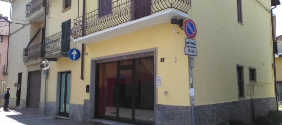 5 rooms Apartment in Cirié, Italy No. 17635 14
