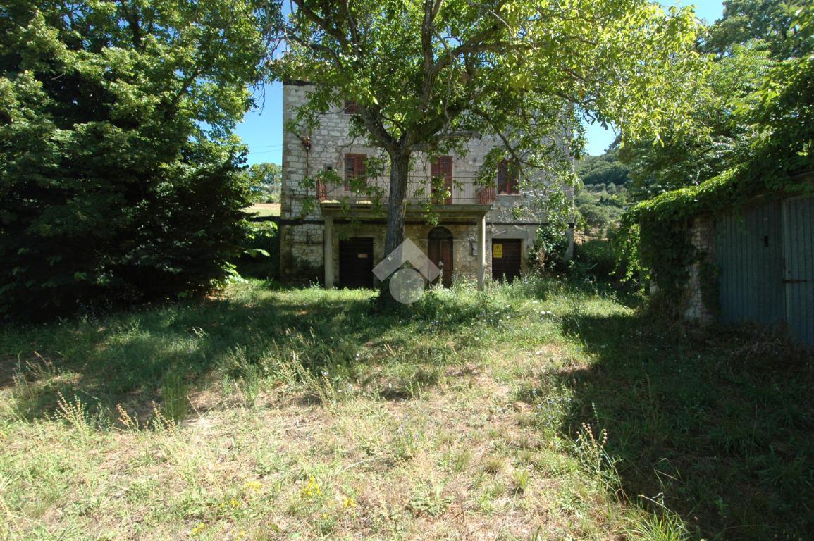 Estudio en Nocera Umbra, Italy No. 68514