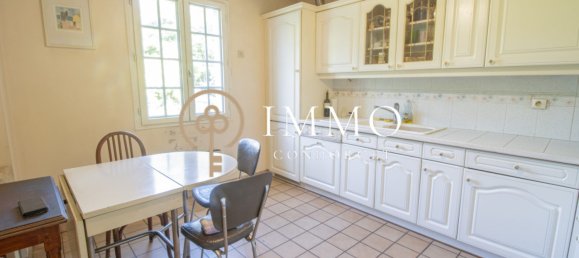 4 Schlafzimmer Villa in Bourg-la-Reine, France, Nr. 165810 5