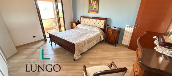 5 bedrooms House in Latina, Italy No. 359418 15