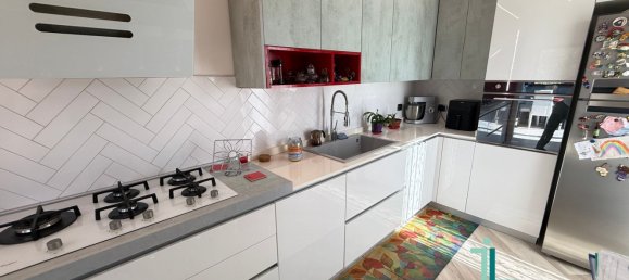 5 bedrooms House in Latina, Italy No. 359418 12