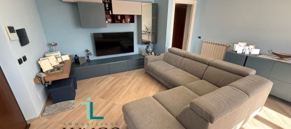 5 bedrooms House in Latina, Italy No. 359418 6