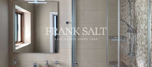 4 bedrooms Townhouse in Victoria, Malta No. 5885 11