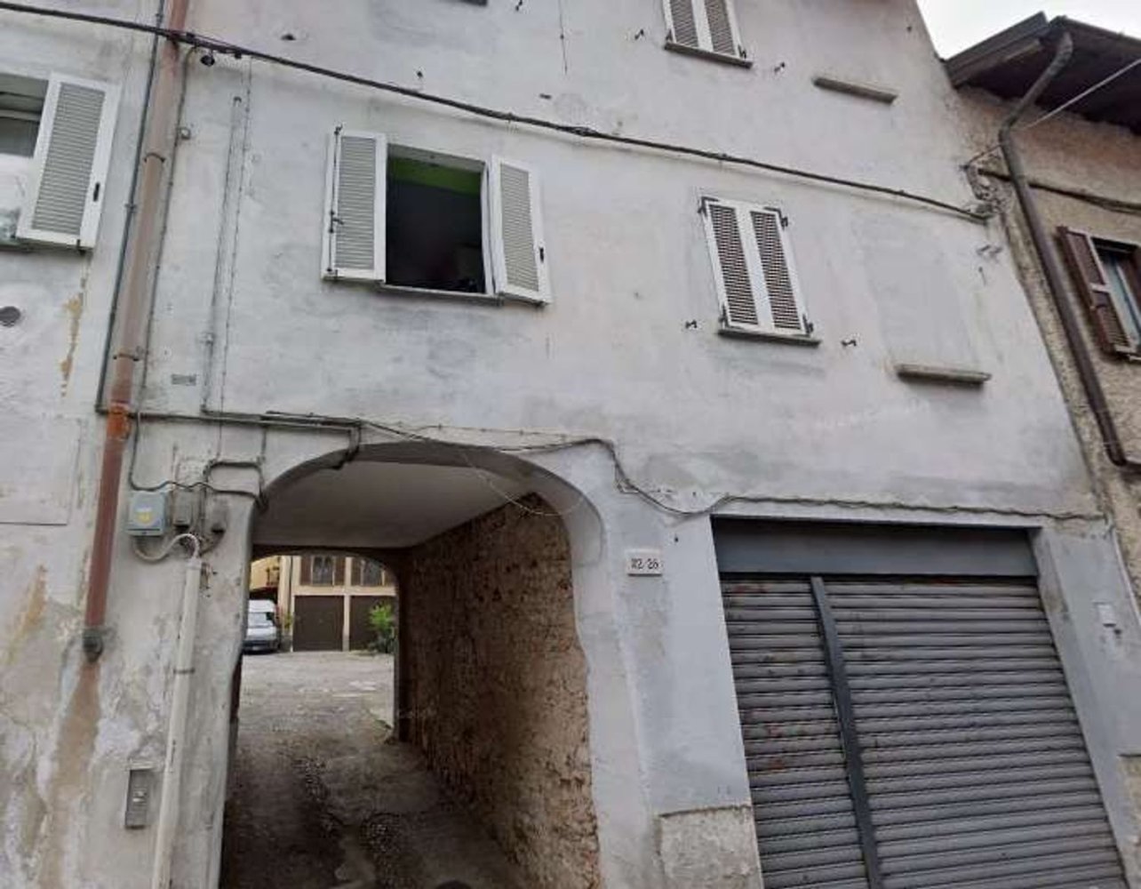 5 غرف نوم شقة في Lomazzo, Italy رقم 361900