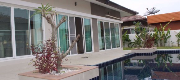 3 Schlafzimmer Cafe / Restaurant in Bang Lamung, Thailand, Nr. 1948 2