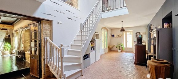 10 rooms House in Roussillon, France No. 329043 22