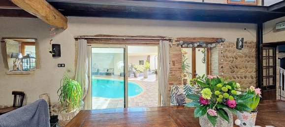 10 rooms House in Roussillon, France No. 329043 17