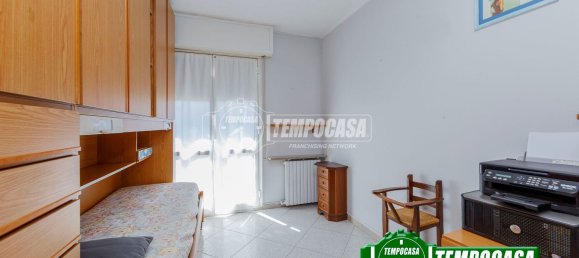4 rooms Apartment in Milan, Italy No. 284681 12